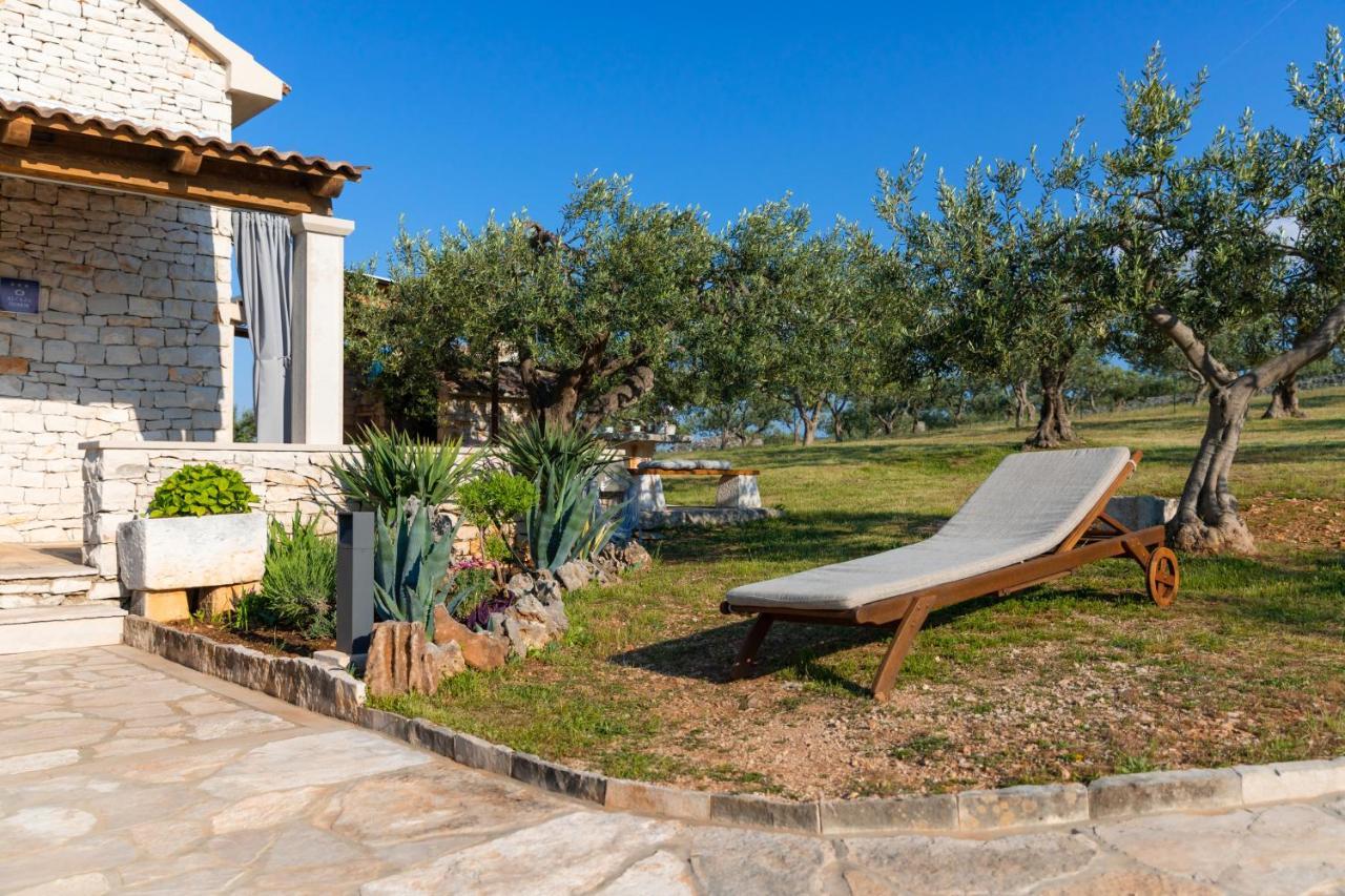 Marina Holiday Home Постира Екстериор снимка