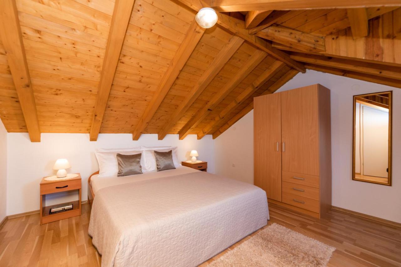 Marina Holiday Home Постира Екстериор снимка